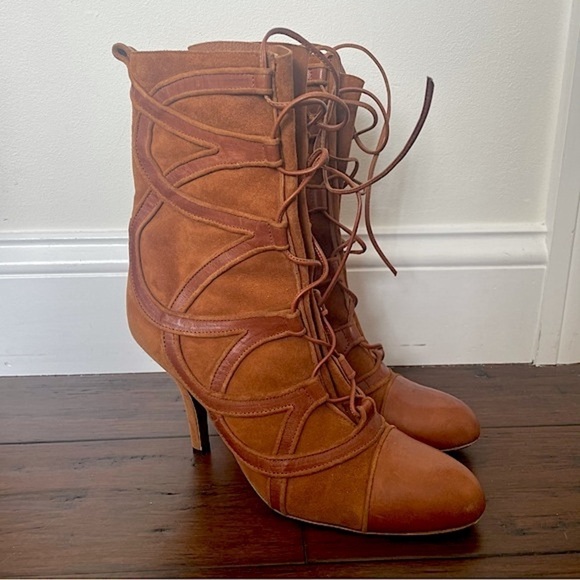 EMANUEL UNGARO Paris Cognac Suede & Leather Heeled Lace Up Boots EUR 39/US 8.5 - Picture 2 of 9